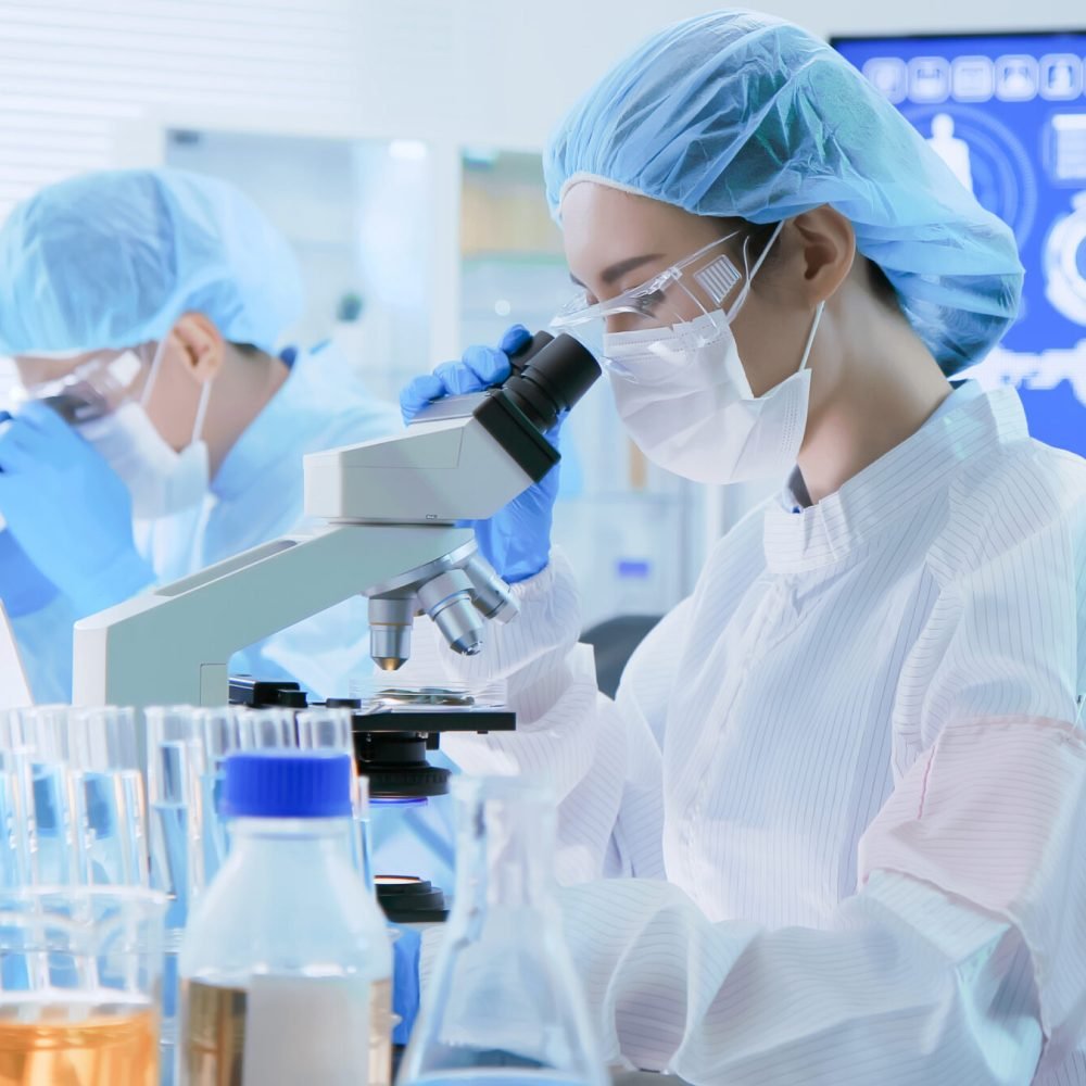 NIPTの検査結果は「陽性」「陰性」と表示されますが、その意味を正しく理解することが大切です。本記事では、結果が示すリスクの考え方や、確定診断との違いについて、妊婦さんにもわかりやすく解説します。